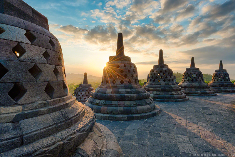 Borobudur
, Yogyakarta
, Toraja
, Bali
, Lombok, Indonesia